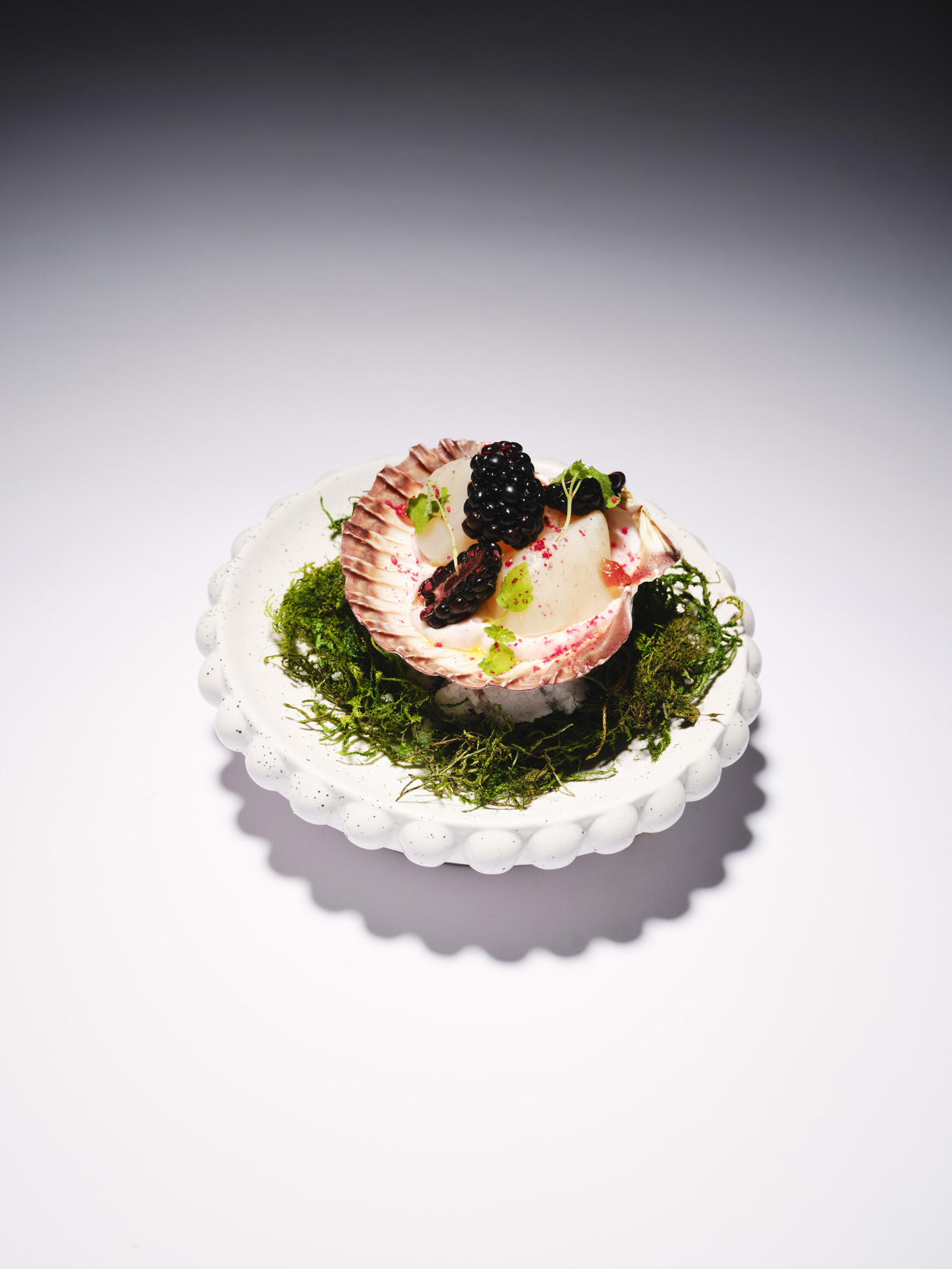 Scallop ceviche, taramasalata, blackberry & avruga caviar